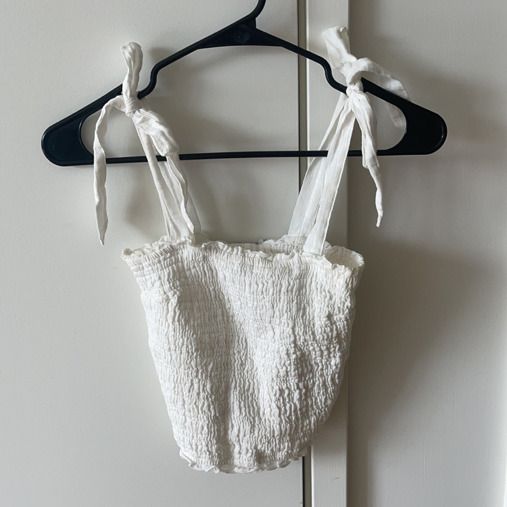 Abercrombie & Fitch White Tank Top: Size XS